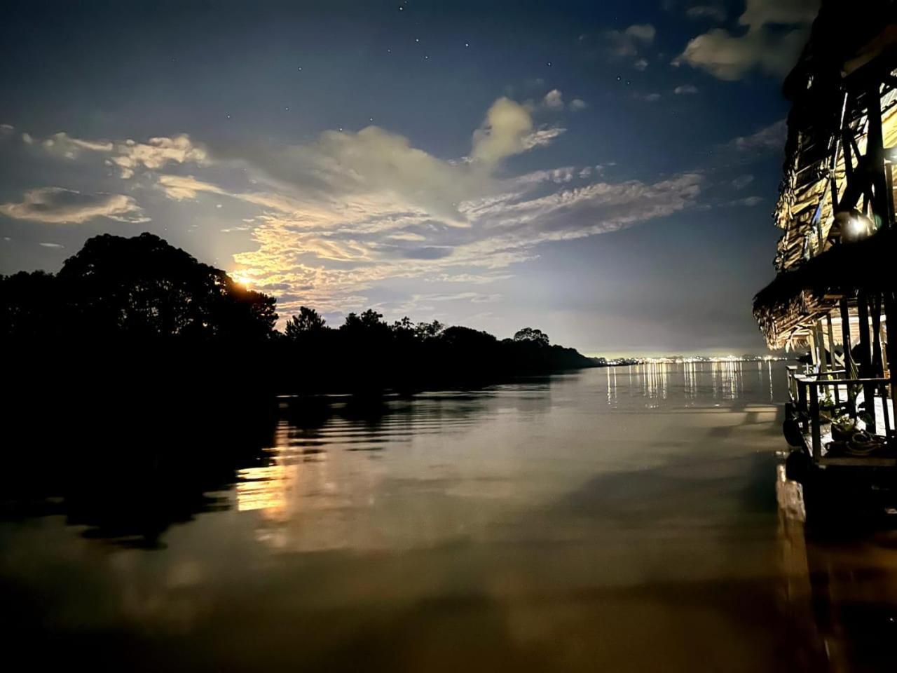 Cabana Flotante Kurupira 레티시아 외부 사진