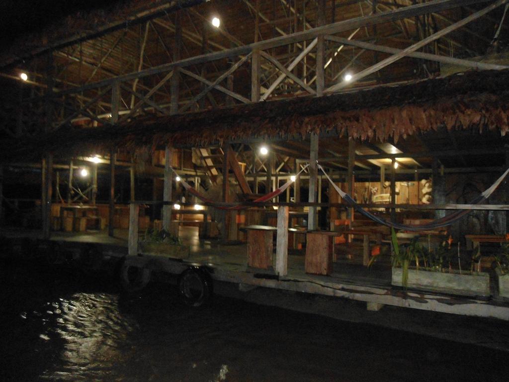 Cabana Flotante Kurupira 레티시아 외부 사진